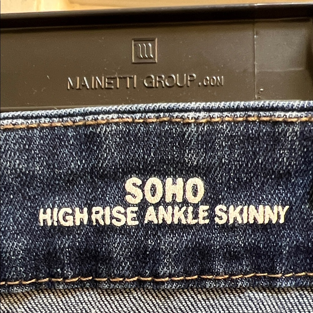 Nichole Miller Skinny Ankle Jeans - Picture 5 of 7